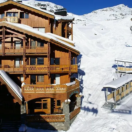 Val 2400 Aparthotel 4*