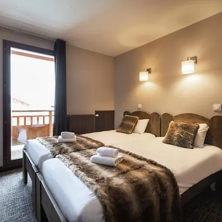 Val 2400 Hotel apartamentowy