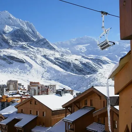 Hotel apartamentowy Val 2400