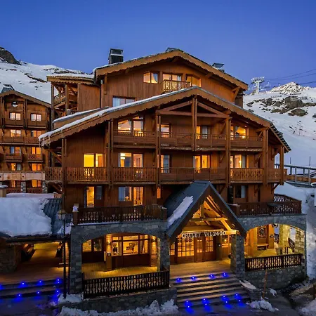 Hotel apartamentowy Val 2400 4*