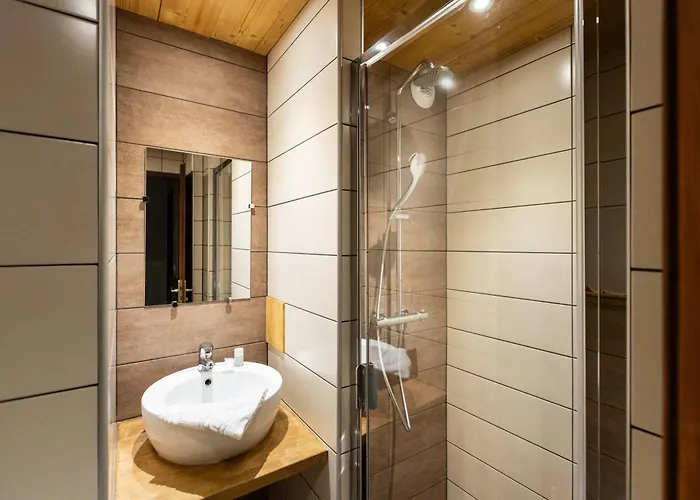 Val 2400 Aparthotel 4*