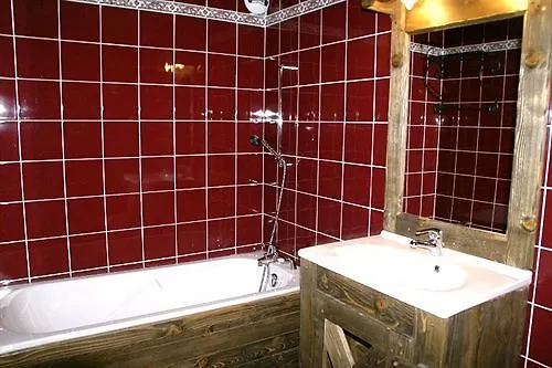 Val 2400 Aparthotel 4*